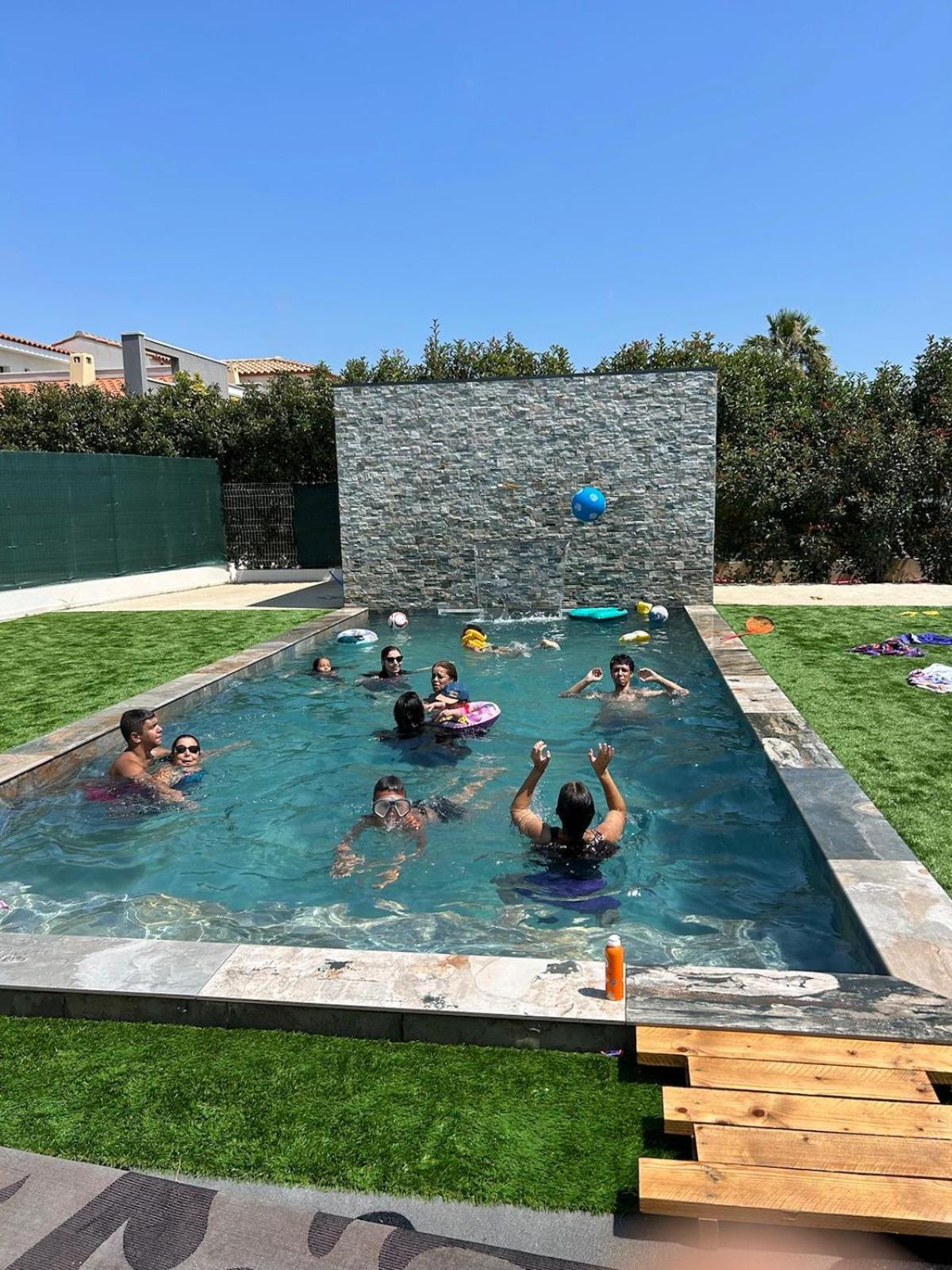 Grande Villa Avec Piscine Bompas  Eksteriør billede